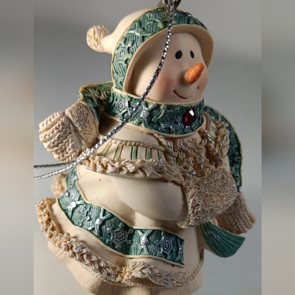 St. Flurry Ornament Set of 2 "Mrs. Snowman" 2002 & "Stanley Frozman" 2002 - Picture 7 of 9